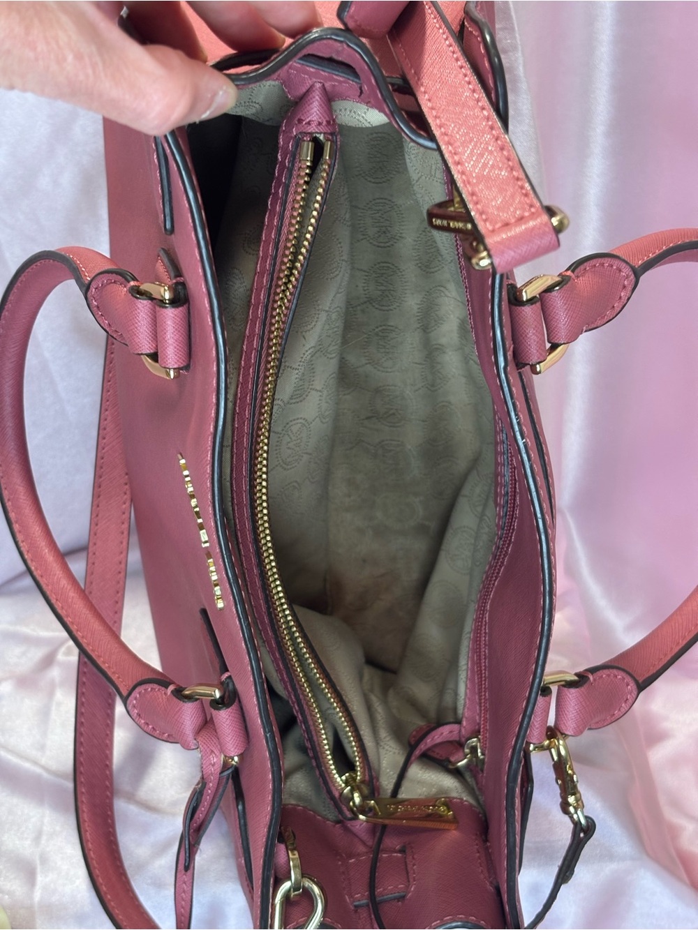Michael Kors Rose Pink Saffiano Leather Satchel with Gold Hardware - Picture 8 of 10